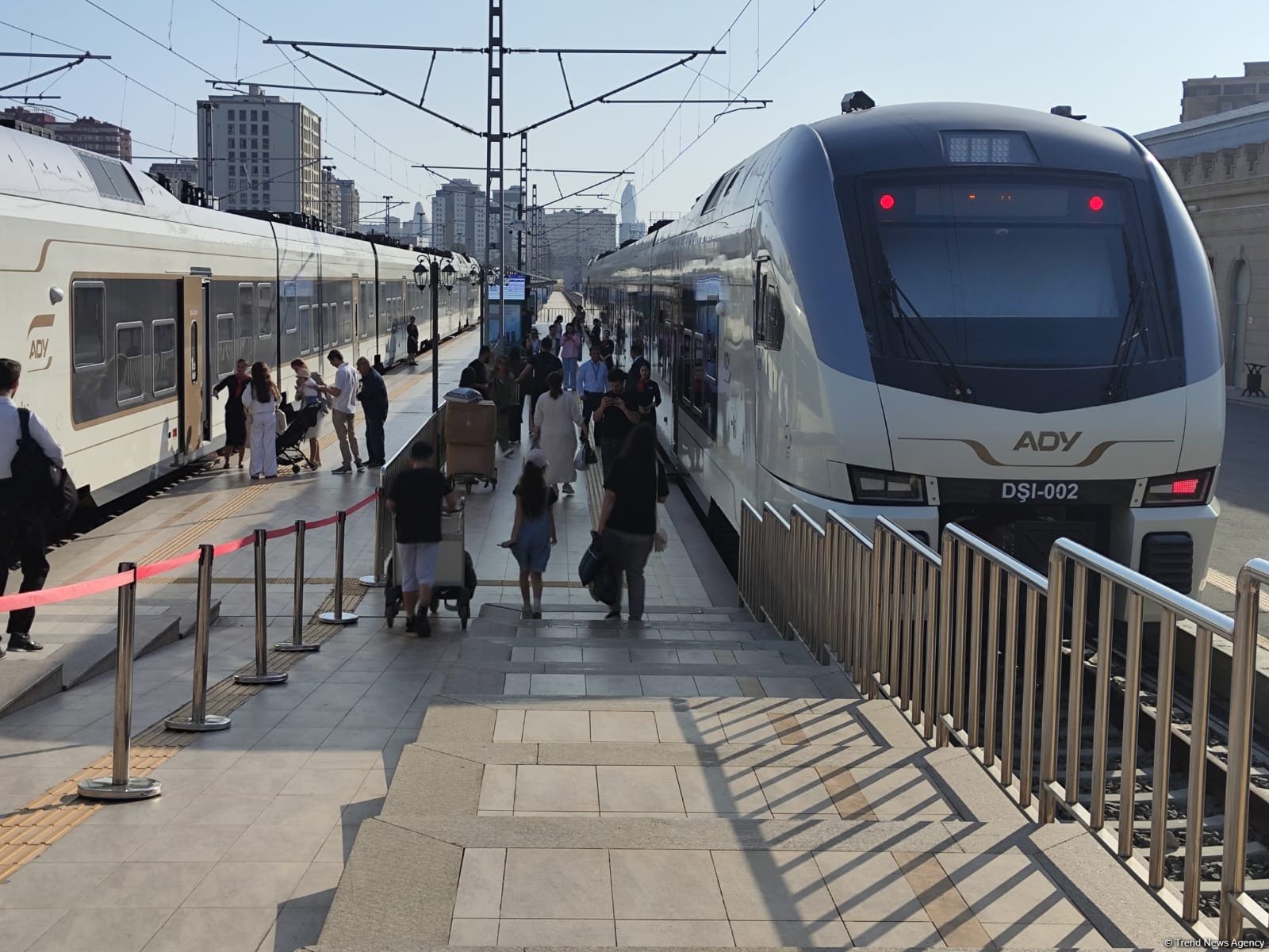 Bakı-Qazax sürətli sərnişin qatarı istifadəyə verilib (FOTO)