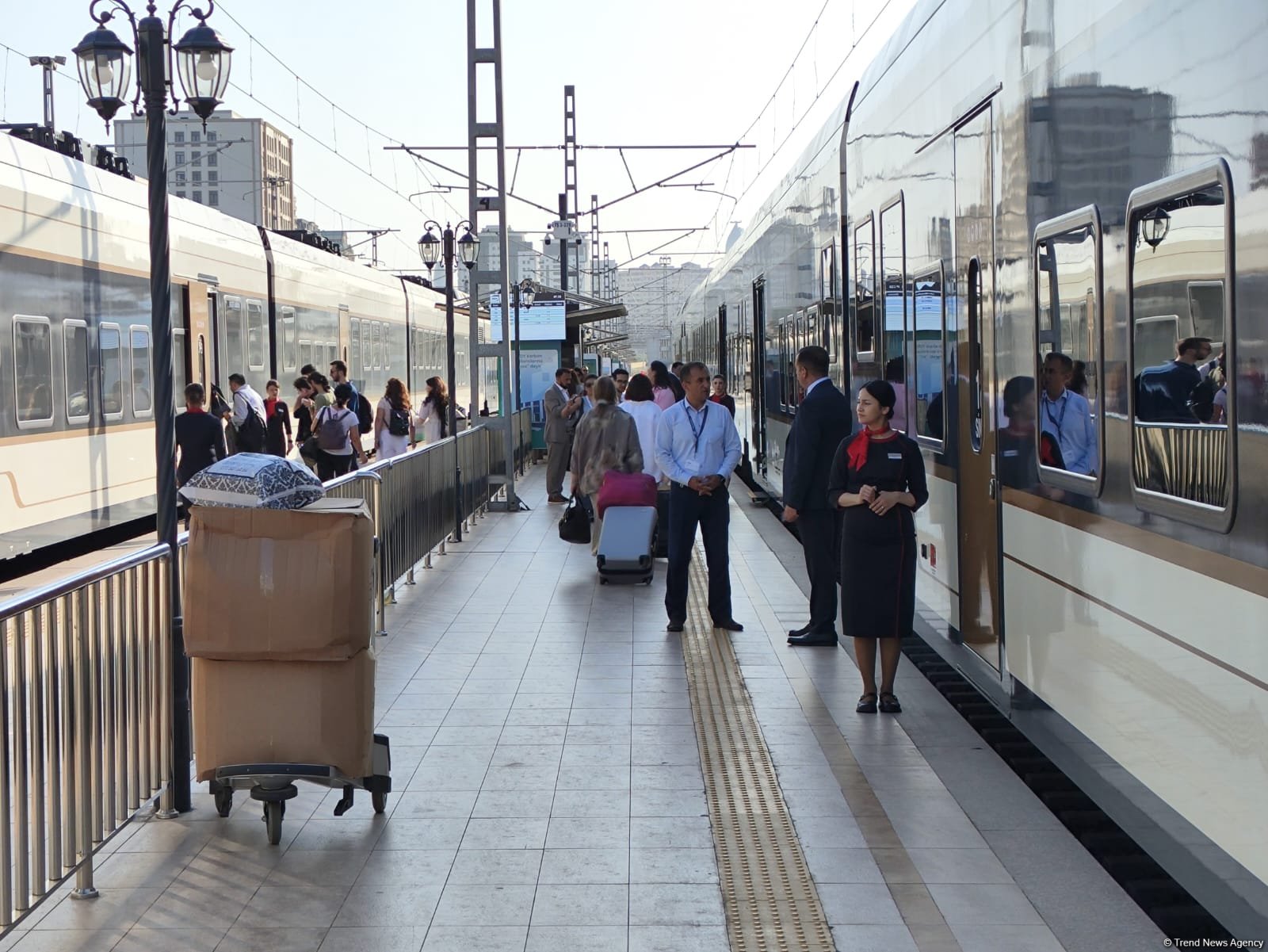 Bakı-Qazax sürətli sərnişin qatarı istifadəyə verilib (FOTO)