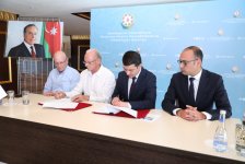 Möminə xatun türbəsinin bərpası ilə bağlı müqavilə bağlanıb (FOTO)