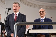 Bakıda tam dolu zalda axşam! Rus orkestri İrandan təxliyə köməyinə minnətdarlıq əlaməti olaraq çıxış etdi (FOTO)