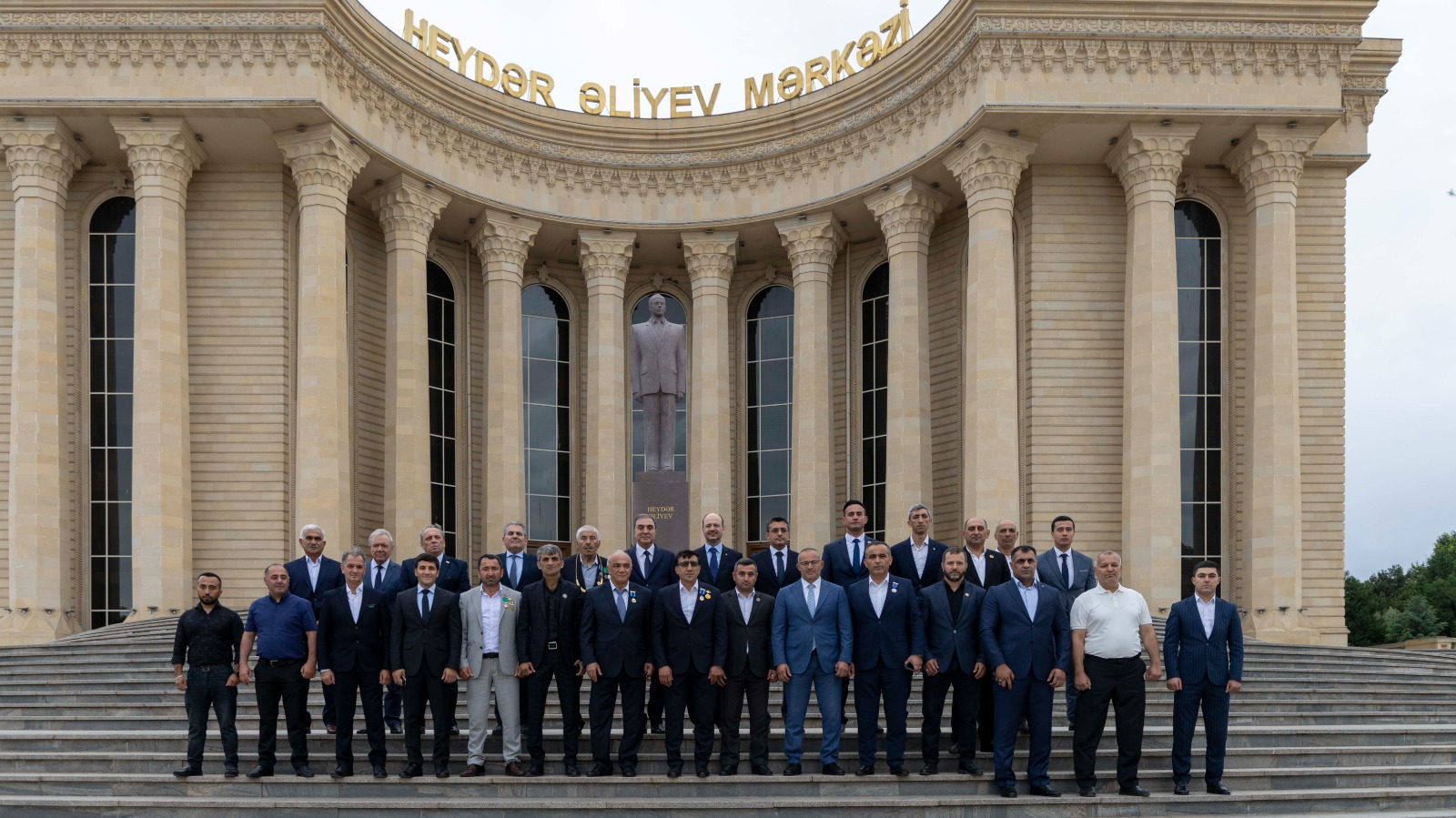 Gəncənin MDB-nin idman paytaxtı seçilməsi münasibətilə sertifikatın təqdimetmə mərasimi keçirilib (FOTO)