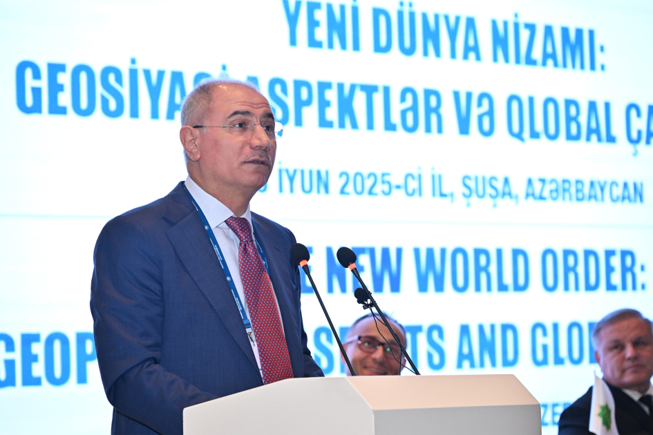 Şuşada “Yeni dünya nizamı: geosiyasi aspektlər və qlobal çağırışlar” mövzusunda beynəlxalq konfrans keçirilib (FOTO)