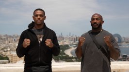 Bakıda keçiriləcək UFC turnirinin əsas döyüşçüləri Dağüstü Parkda üz-üzə gəliblər (FOTO)