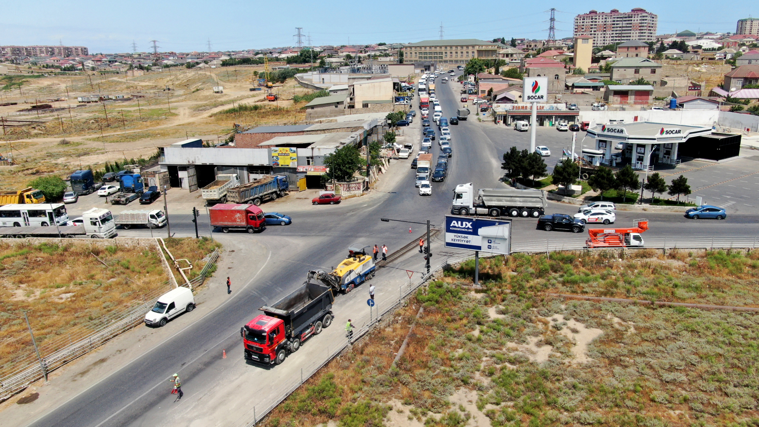 Binəqədi-Görədil və Binəqədi-Balaxanı avtomobil yollarının kəsişməsində təmir işləri aparılır (FOTO)