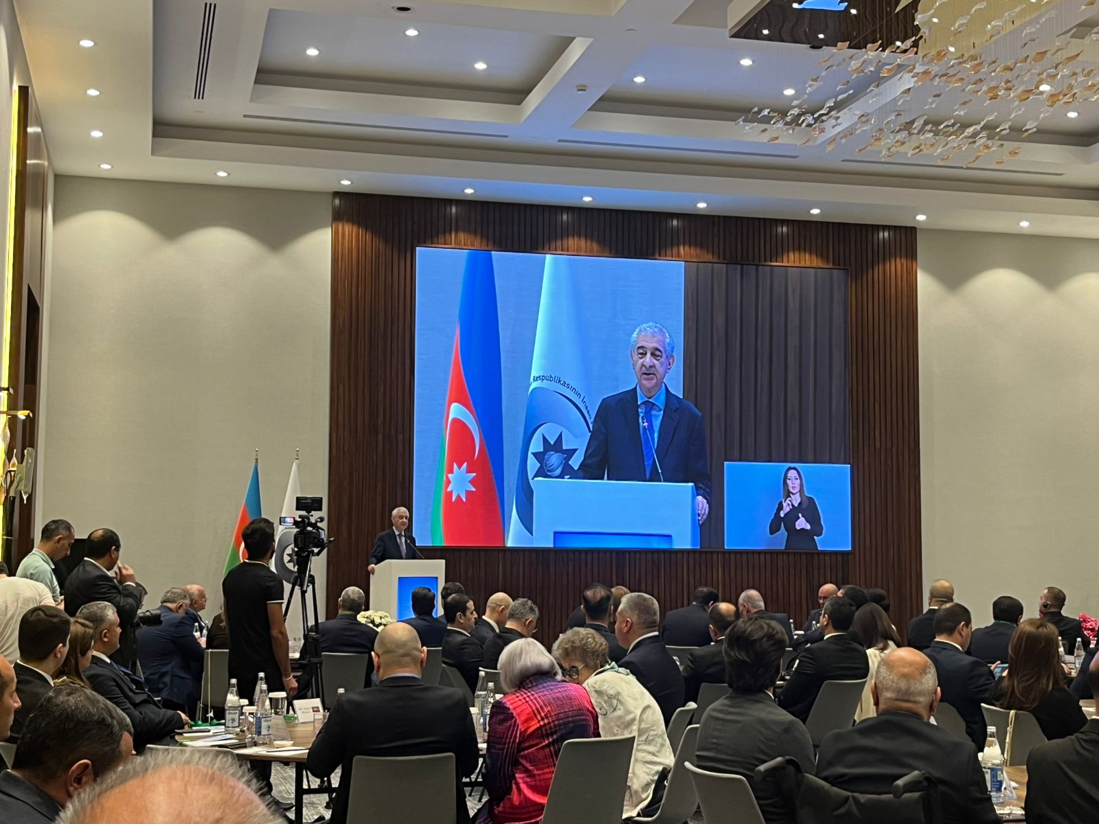 Ermənistandan azərbaycanlıların deportasiyası dövlət səviyyəsində verilmiş xüsusi qərarlar əsasında həyata keçirilib - Əli Əhmədov