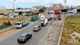 Binəqədi-Görədil və Binəqədi-Balaxanı avtomobil yollarının kəsişməsində təmir işləri aparılır (FOTO)