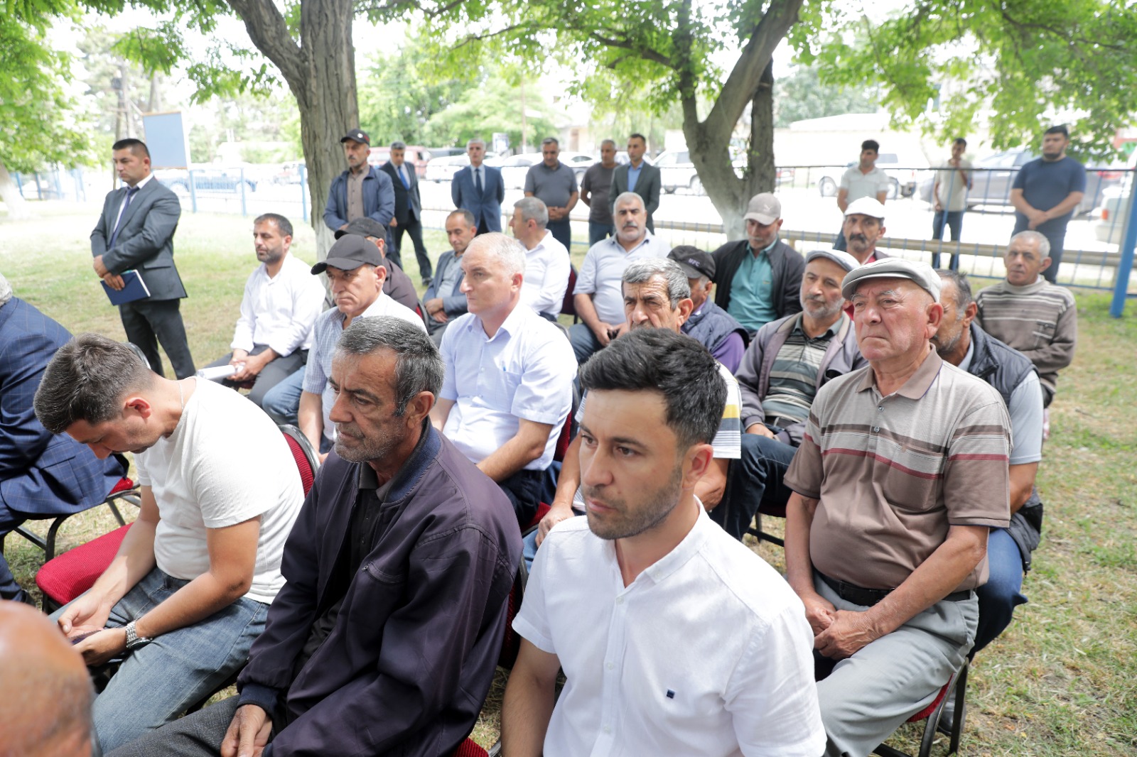 Xaçmazın Çaykənarı kəndində növbəti səyyar qəbul keçirilib (FOTO)