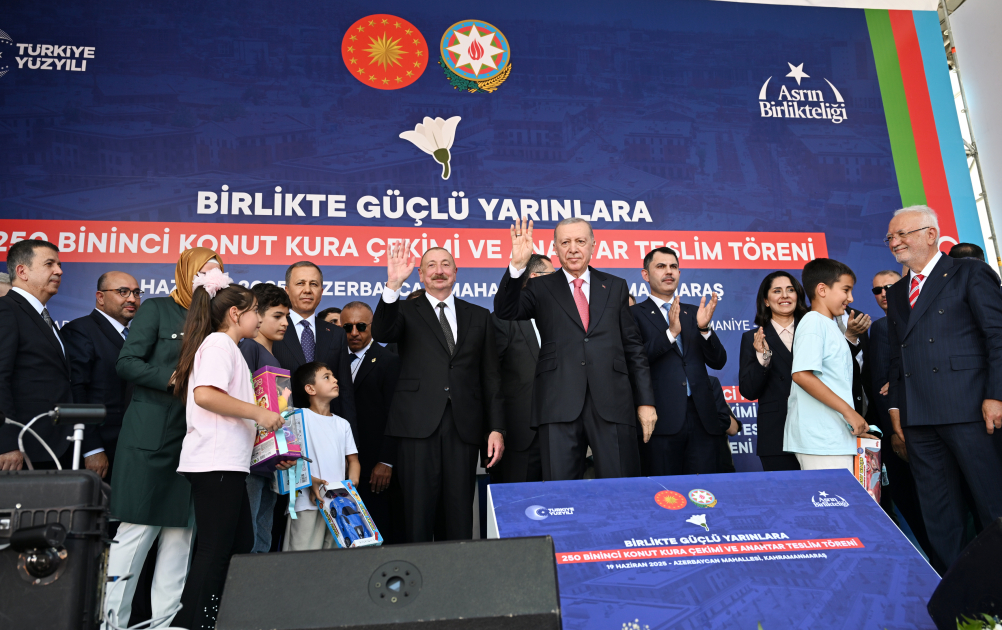 Prezident İlham Əliyev və Prezident Rəcəb Tayyib Ərdoğan Kahramanmaraşda “Azərbaycan” məhəlləsinin açılış mərasimində iştirak ediblər (YENİLƏNİB-6) (FOTO/VİDEO)