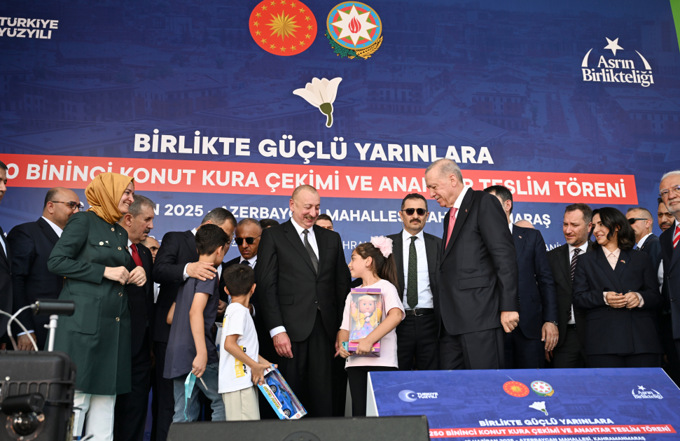 Prezident İlham Əliyev və Prezident Rəcəb Tayyib Ərdoğan Kahramanmaraşda “Azərbaycan” məhəlləsinin açılış mərasimində iştirak ediblər (YENİLƏNİB-6) (FOTO/VİDEO)