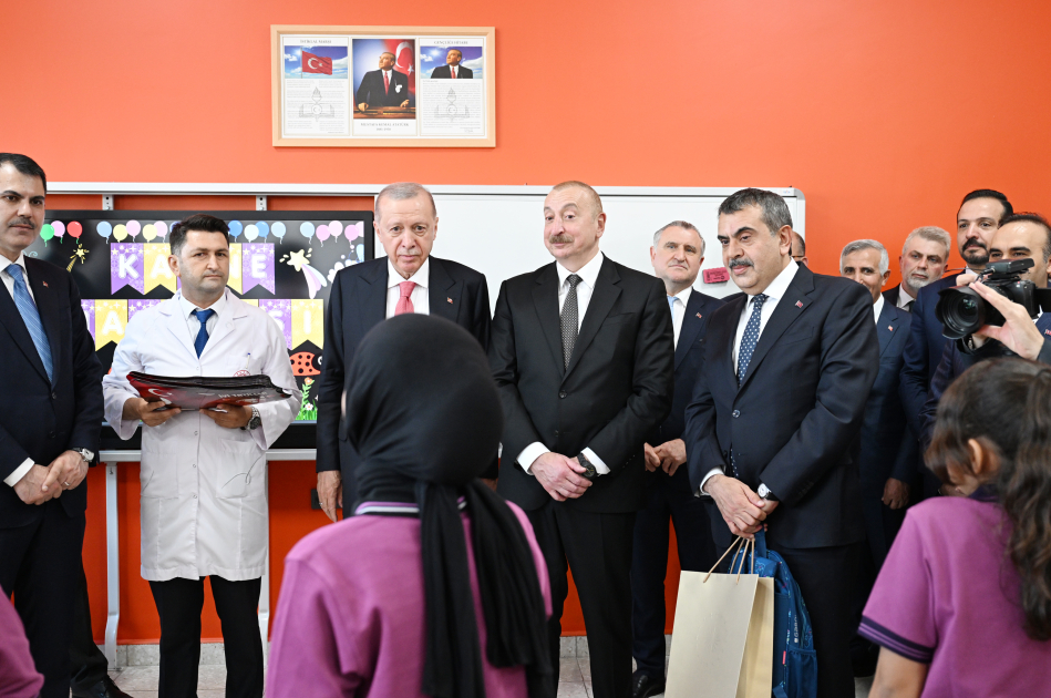 Prezident İlham Əliyev və Prezident Rəcəb Tayyib Ərdoğan Kahramanmaraşda “Azərbaycan” məhəlləsinin açılış mərasimində iştirak ediblər (YENİLƏNİB-6) (FOTO/VİDEO)