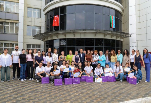 Azercell diqqət və qayğıya ehtiyacı olan iki nəsli bir araya gətirdi (FOTO)