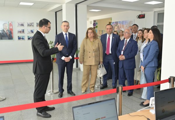 Millət vəkilləri sertifikatlaşdırma imtahanını izləyiblər (FOTO)