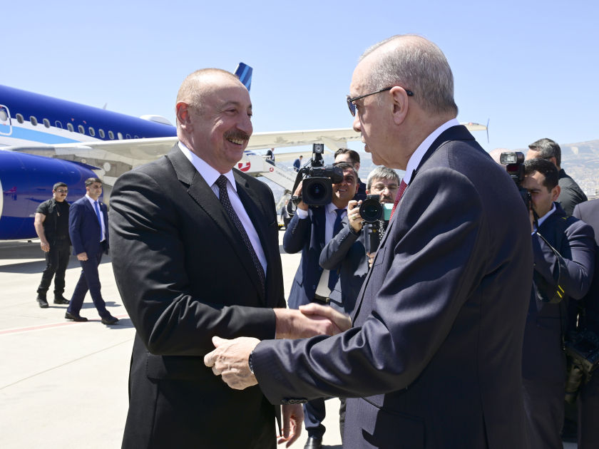 Prezident İlham Əliyev Türkiyəyə işgüzar səfərə gəlib (FOTO)