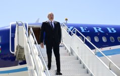Prezident İlham Əliyev Türkiyəyə işgüzar səfərə gəlib (FOTO)