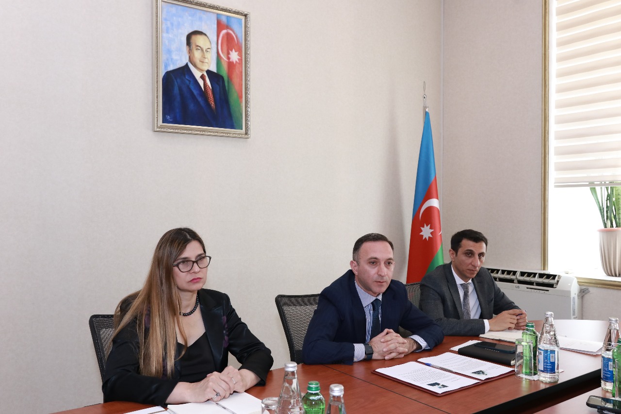 Xarici jurnalistlər Diaspor Komitəsində olublar (FOTO)