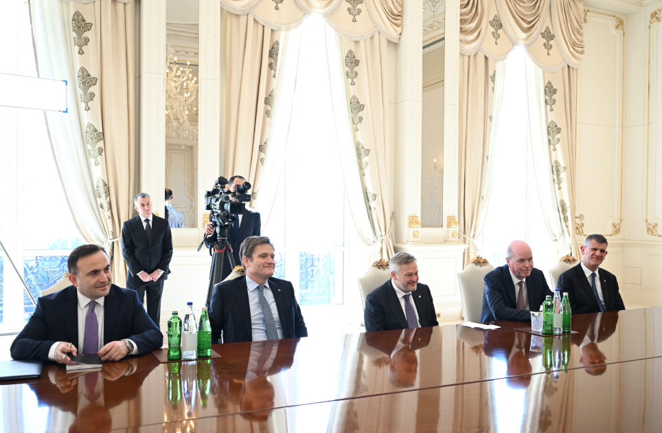 Prezident İlham Əliyev bp şirkətinin baş icraçı direktorunu qəbul edib (FOTO/VİDEO)