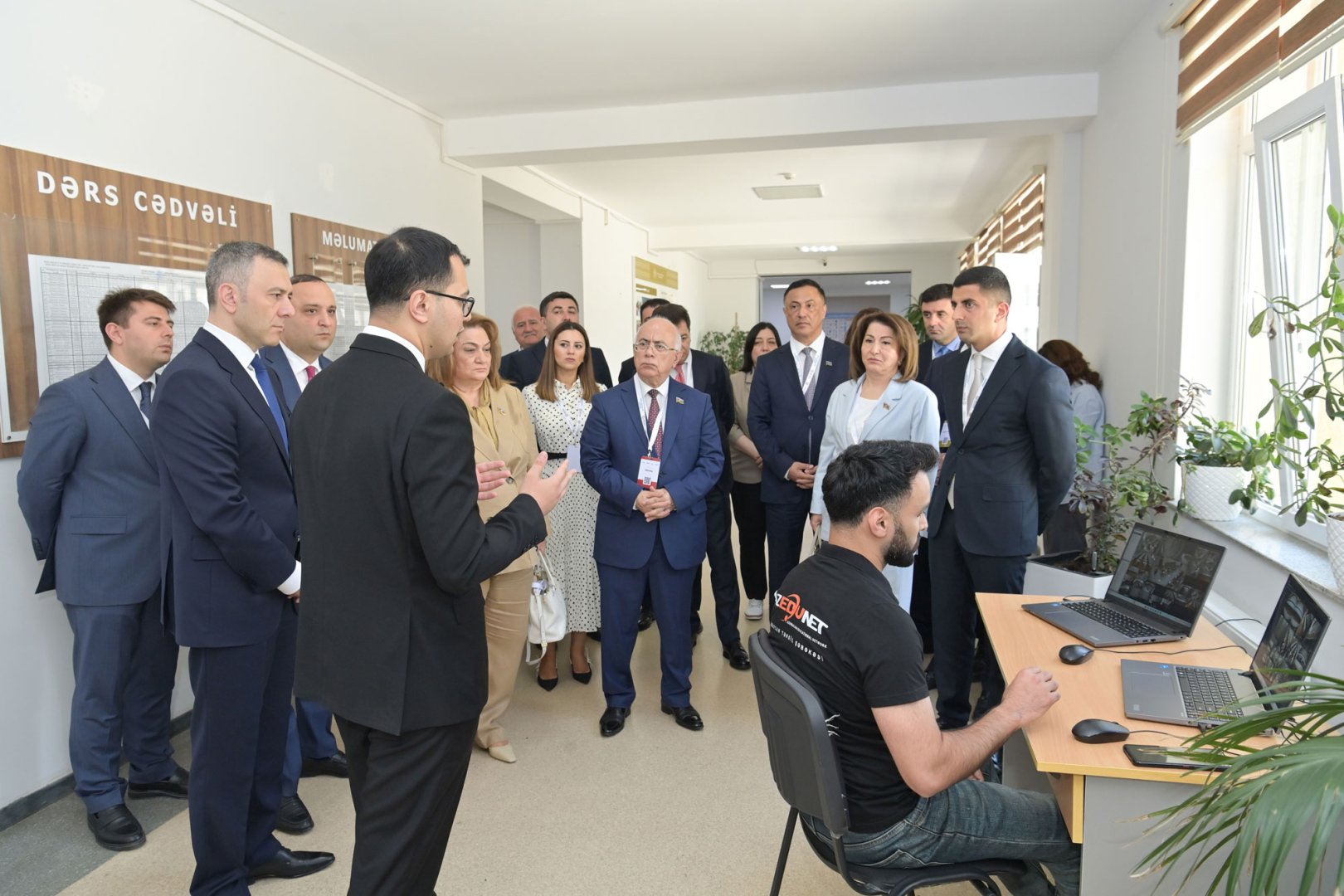 Millət vəkilləri sertifikatlaşdırma imtahanını izləyiblər (FOTO)