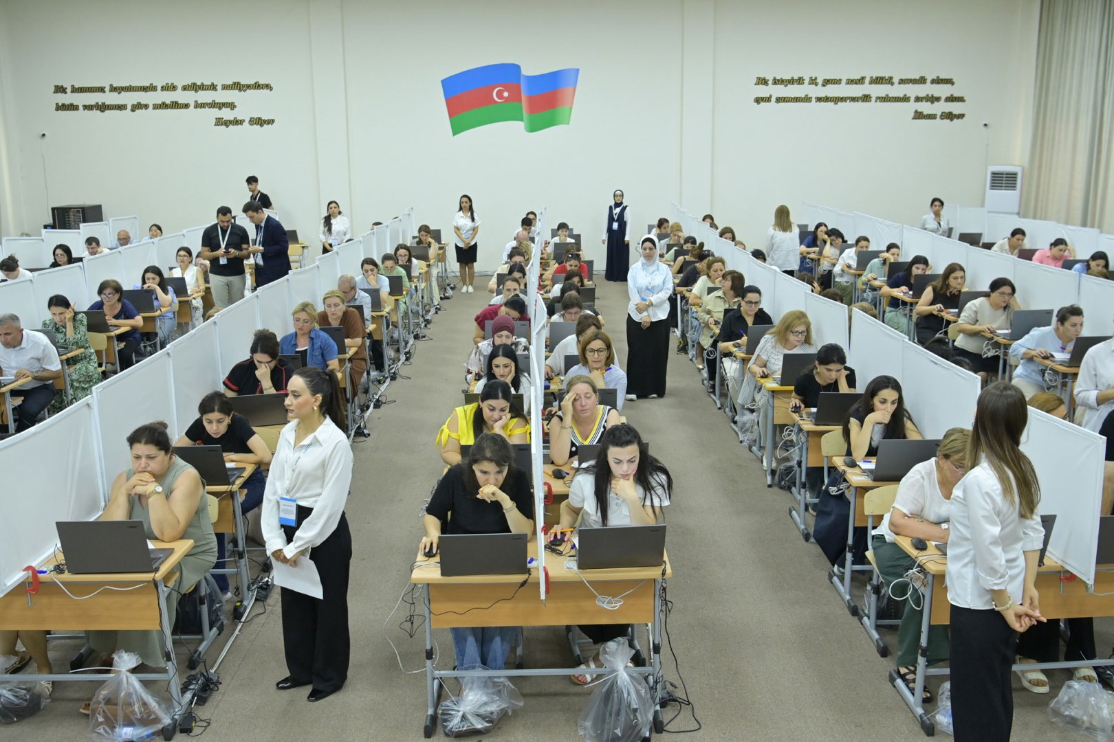 Millət vəkilləri sertifikatlaşdırma imtahanını izləyiblər (FOTO)