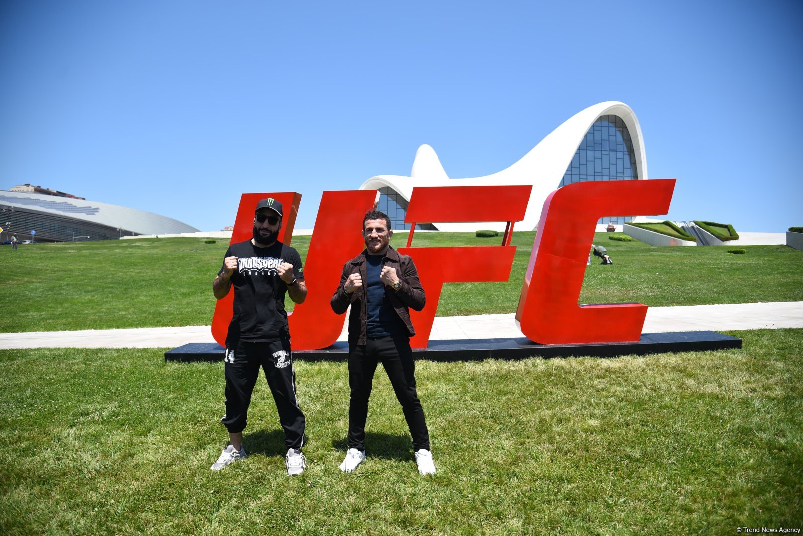 Azərbaycanda hər şey yüksək səviyyədə təşkil olunub - Amerikalı UFC döyüşçüsü  (FOTO)
