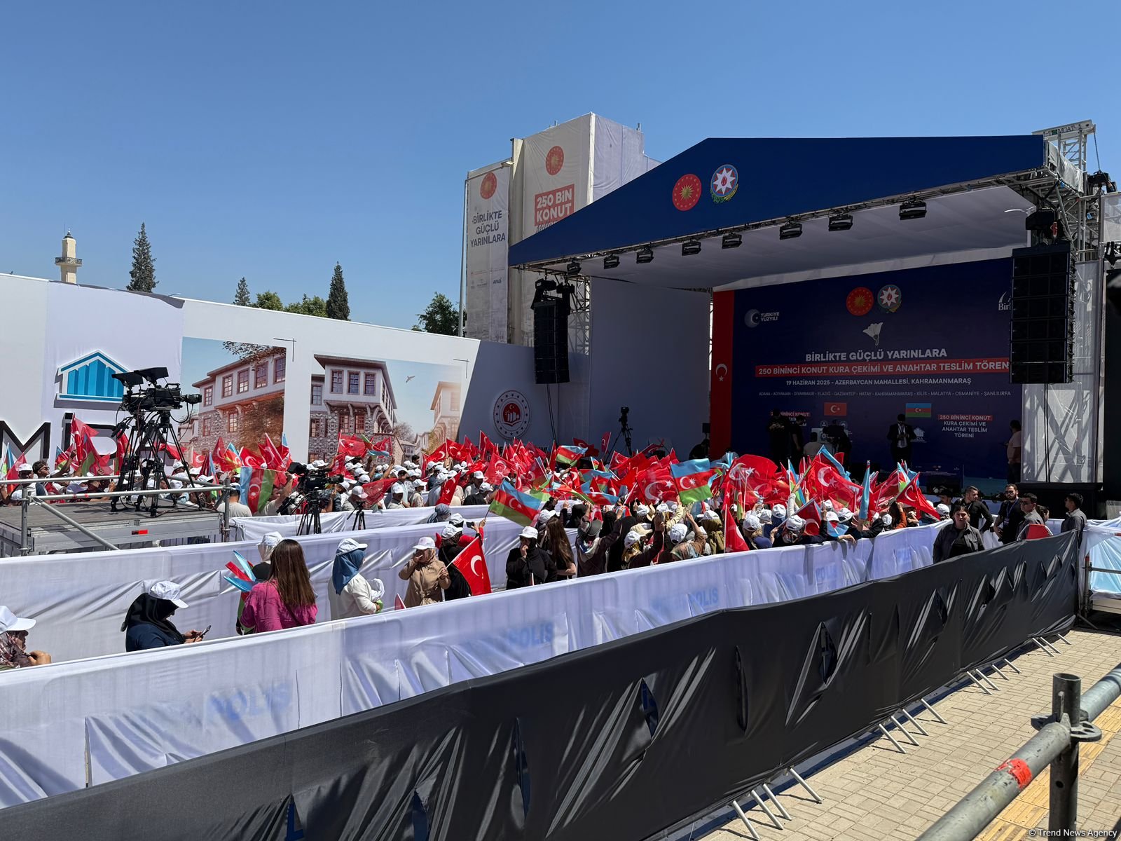 Kahramanmaraşdakı “Azərbaycan” məhəlləsindən FOTOLAR