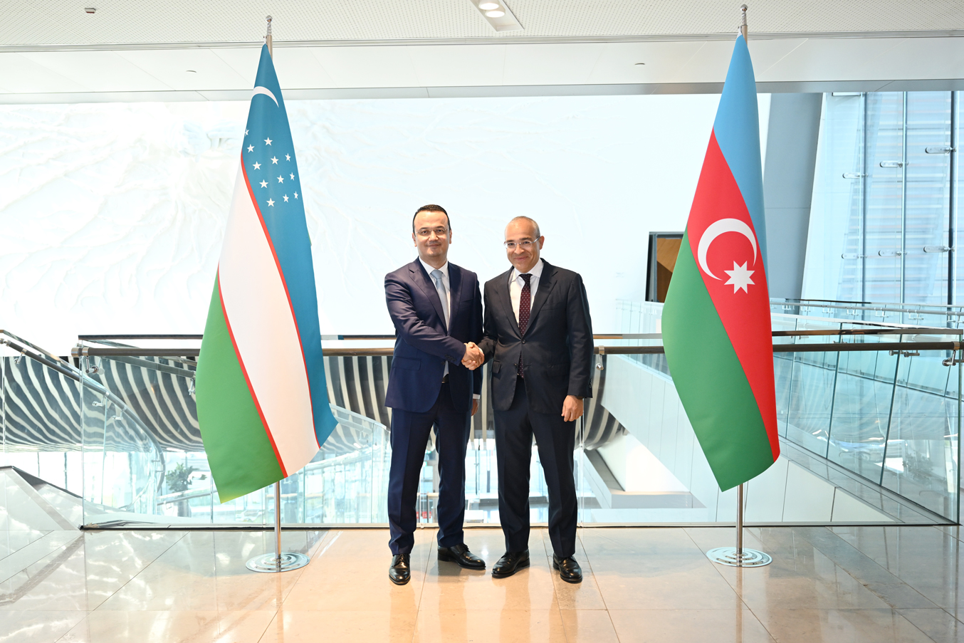 Azərbaycanla Özbəkistan arasında əməkdaşlıq üzrə Birgə hökumətlərarası komissiyanın 14-cü iclası keçirilib (FOTO)