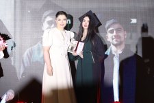 Səhiyyə naziri məzunlarla görüşdə: "Azərbaycanın sağlam gələcəyi sizin əlinizdədir” (FOTO)