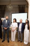 Maqsud İbrahimbəyov Yaradıcılıq Mərkəzində “Zeynəbin sehrli dünyası” adlı sərginin açılışı olub (FOTO)