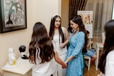 Maqsud İbrahimbəyov Yaradıcılıq Mərkəzində “Zeynəbin sehrli dünyası” adlı sərginin açılışı olub (FOTO)
