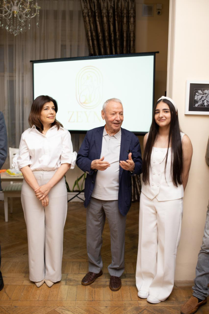 Maqsud İbrahimbəyov Yaradıcılıq Mərkəzində “Zeynəbin sehrli dünyası” adlı sərginin açılışı olub (FOTO)