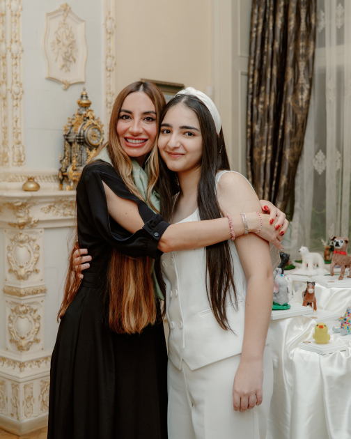 Maqsud İbrahimbəyov Yaradıcılıq Mərkəzində “Zeynəbin sehrli dünyası” adlı sərginin açılışı olub (FOTO)