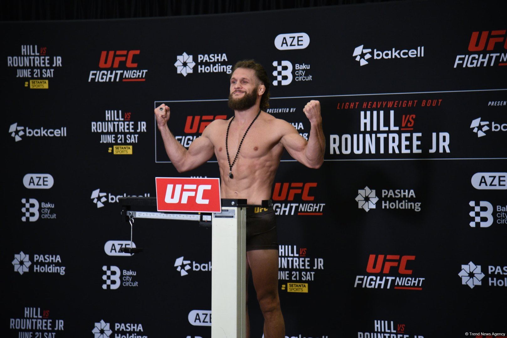 Bakıda "UFC Fight Night" iştirakçılarının rəsmi çəki mərasimi keçirilib (FOTO)