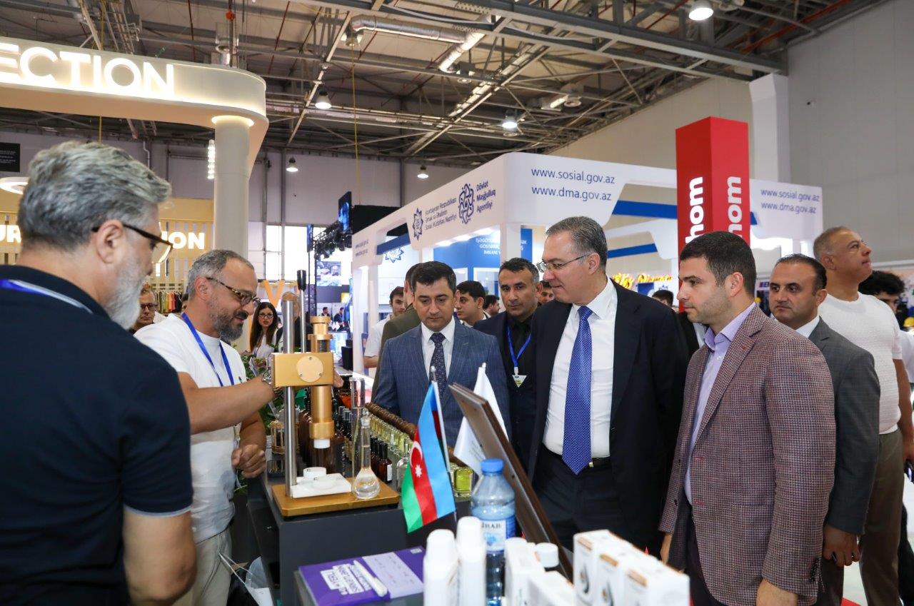 Yerli şirkətlərin sərgisi başa çatıb (FOTO)