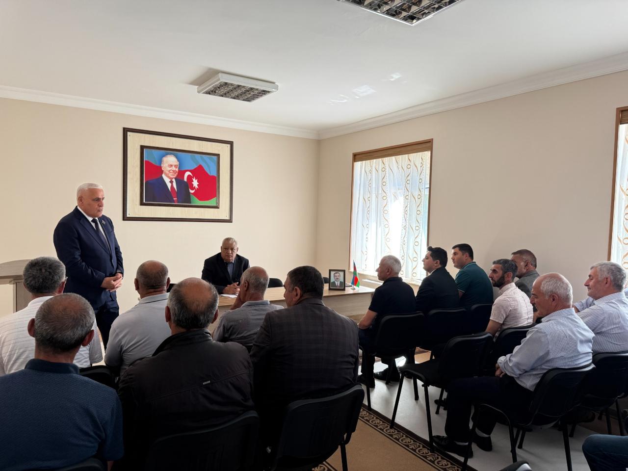 Milli Məclisin deputatı Vüqar Rəhimzadə Culfada seçiciləri ilə növbəti görüşünü keçirib (FOTO)