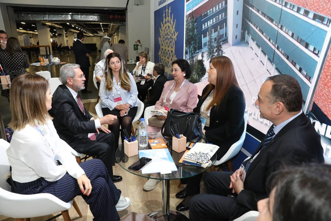 Azərbaycan Memarlıq və İnşaat Universiteti “Qlobal Dayanıqlı İnkişaf Konqresi”ndə fəal iştirak edib (FOTO)