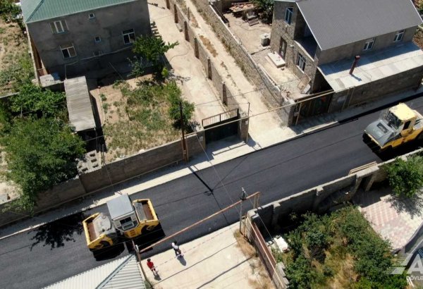 Binə qəsəbəsində küçə təmir olunur (FOTO/VİDEO)