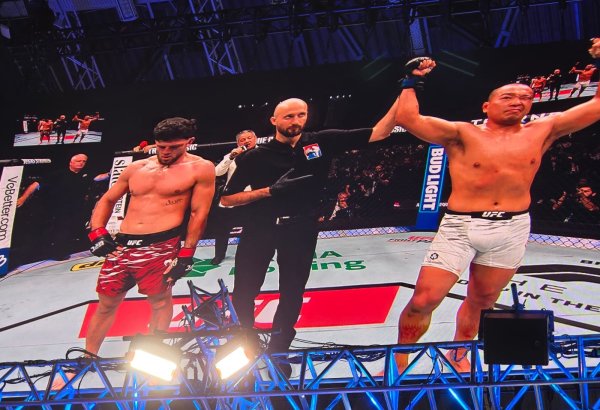 UFC Fight Night: Cənubi Koreyadan olan döyüşçü qalib olub (FOTO)