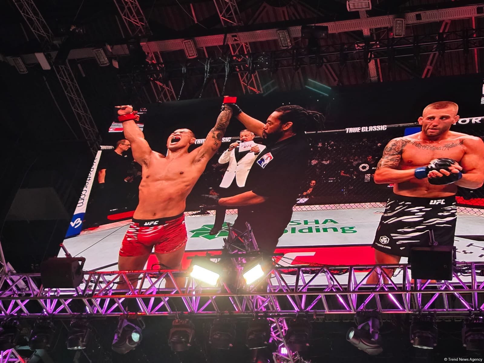 UFC Fight Night: Cənubi Koreyadan olan daha bir idmançı qalib olub (FOTO)