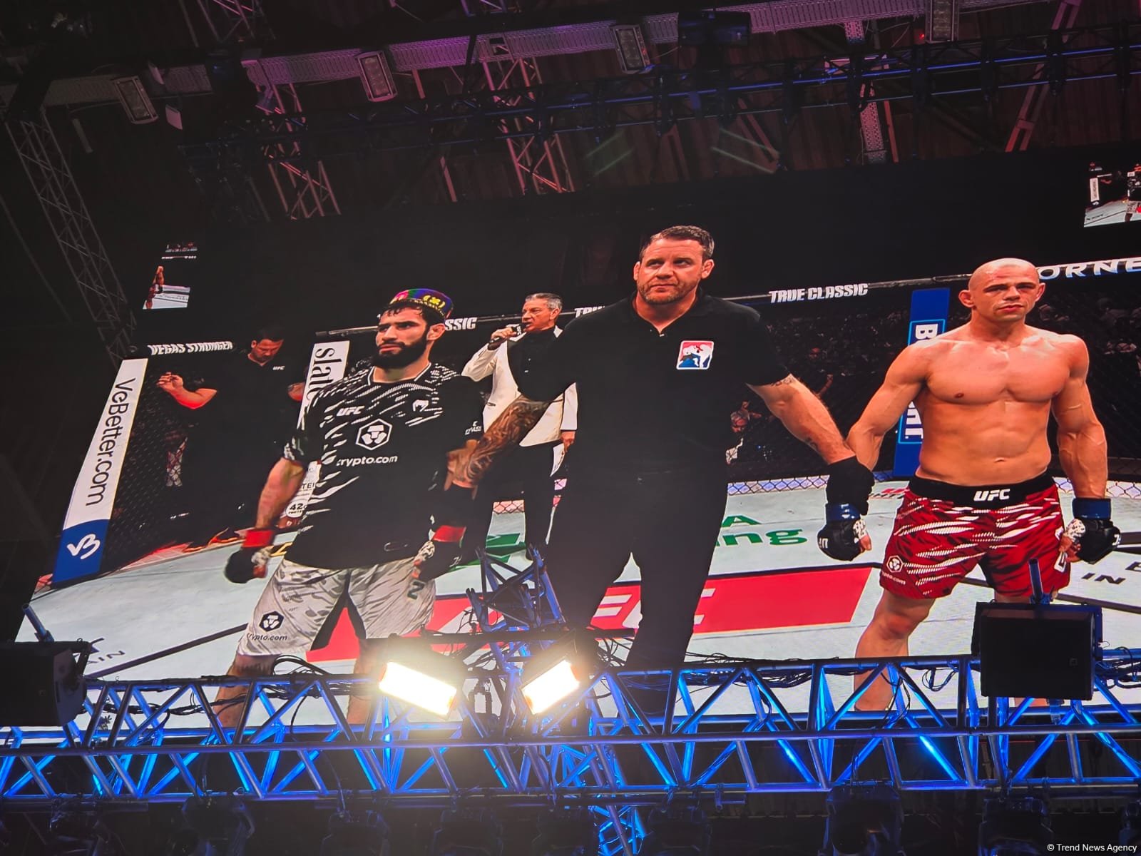 UFC Fight Night: Tacikistan təmsilçisi qalib olub (FOTO)