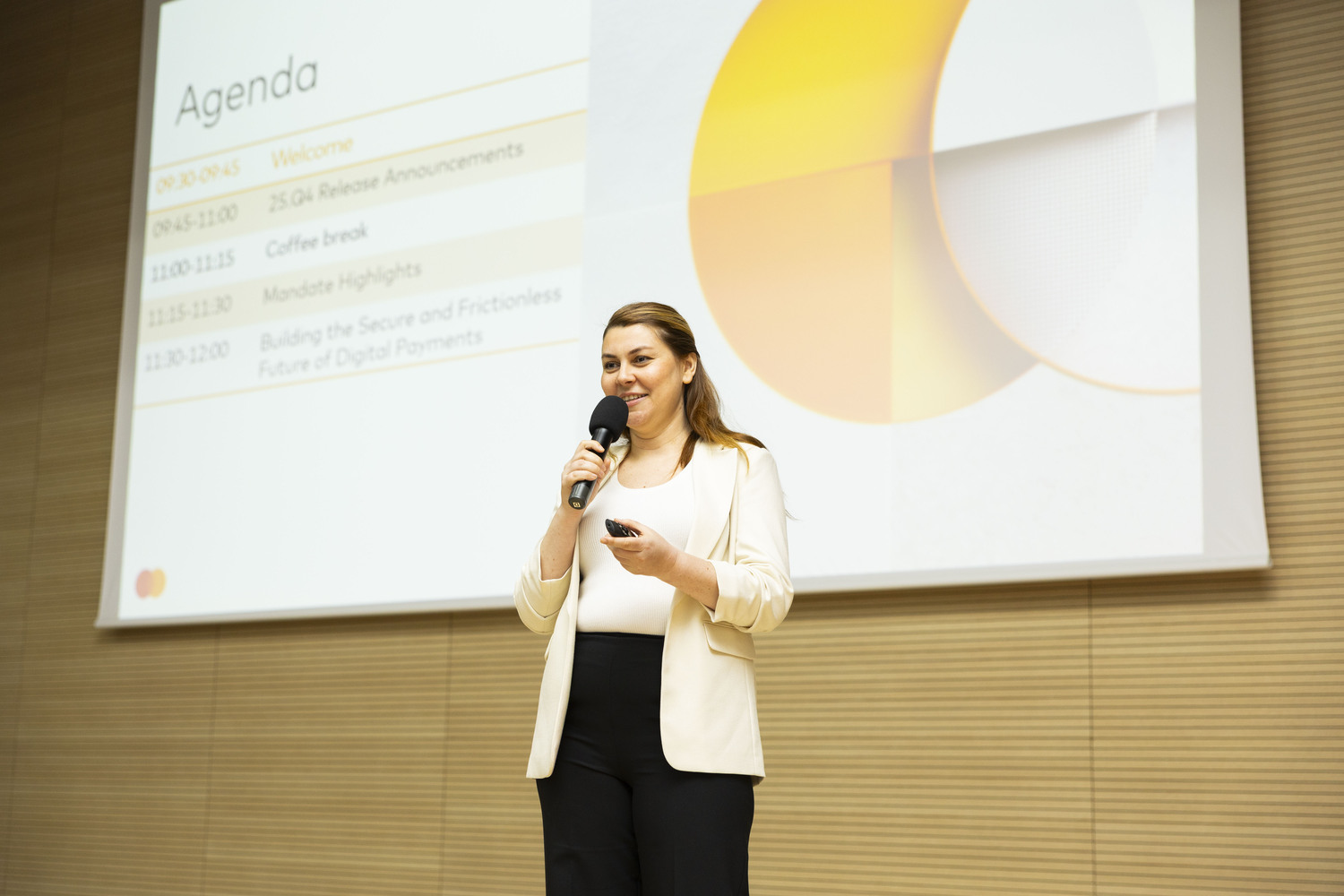 Yelo Bank yenidən "Mastercard Tech Conference" tədbirinə ev sahibliyi edib (FOTO)