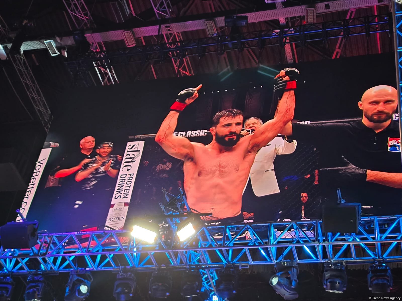 UFC Fight Night: Nazim Sadıxov qələbə qazanıb (FOTO)