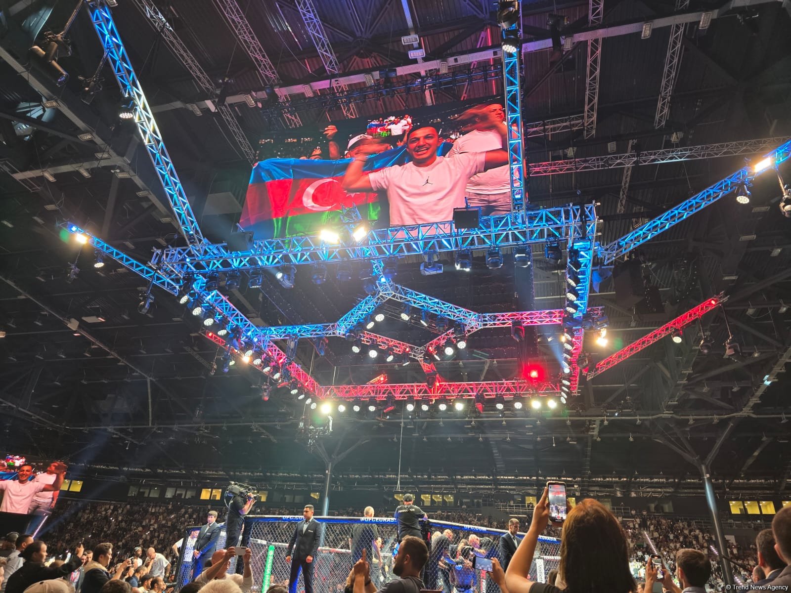 UFC Fight Night: Nazim Sadıxov qələbə qazanıb (FOTO)