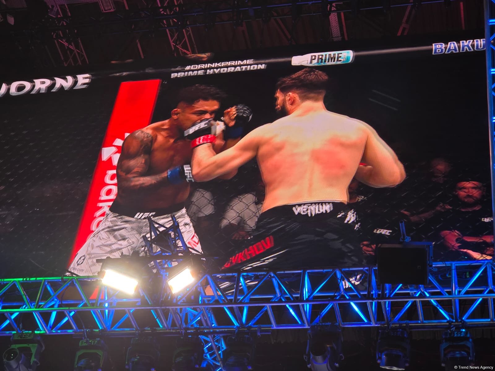 UFC Fight Night: Nazim Sadıxov qələbə qazanıb (FOTO)