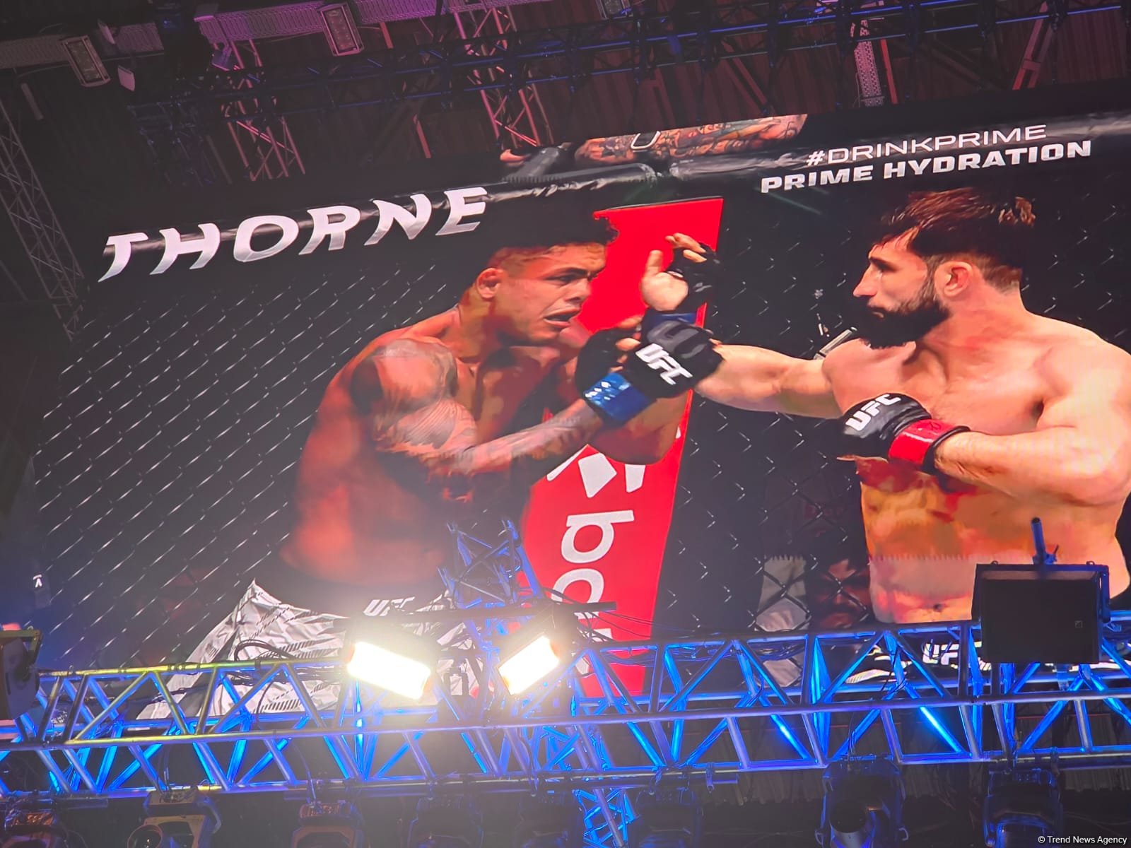 UFC Fight Night: Nazim Sadıxov qələbə qazanıb (FOTO)