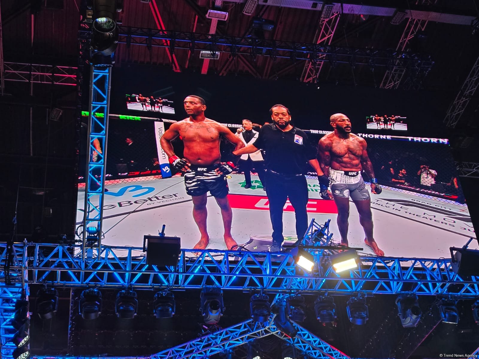 UFC Fight Night: Amerikalı Xəlil Rauntri Junior qalib olub (FOTO)