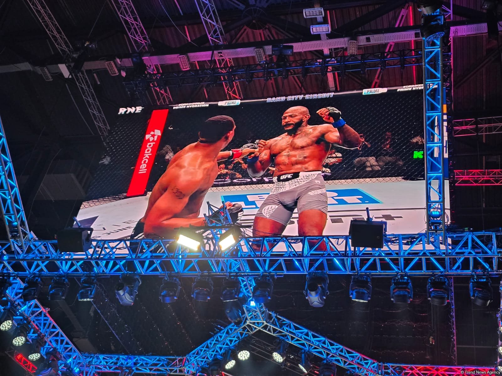 UFC Fight Night: Amerikalı Xəlil Rauntri Junior qalib olub (FOTO)