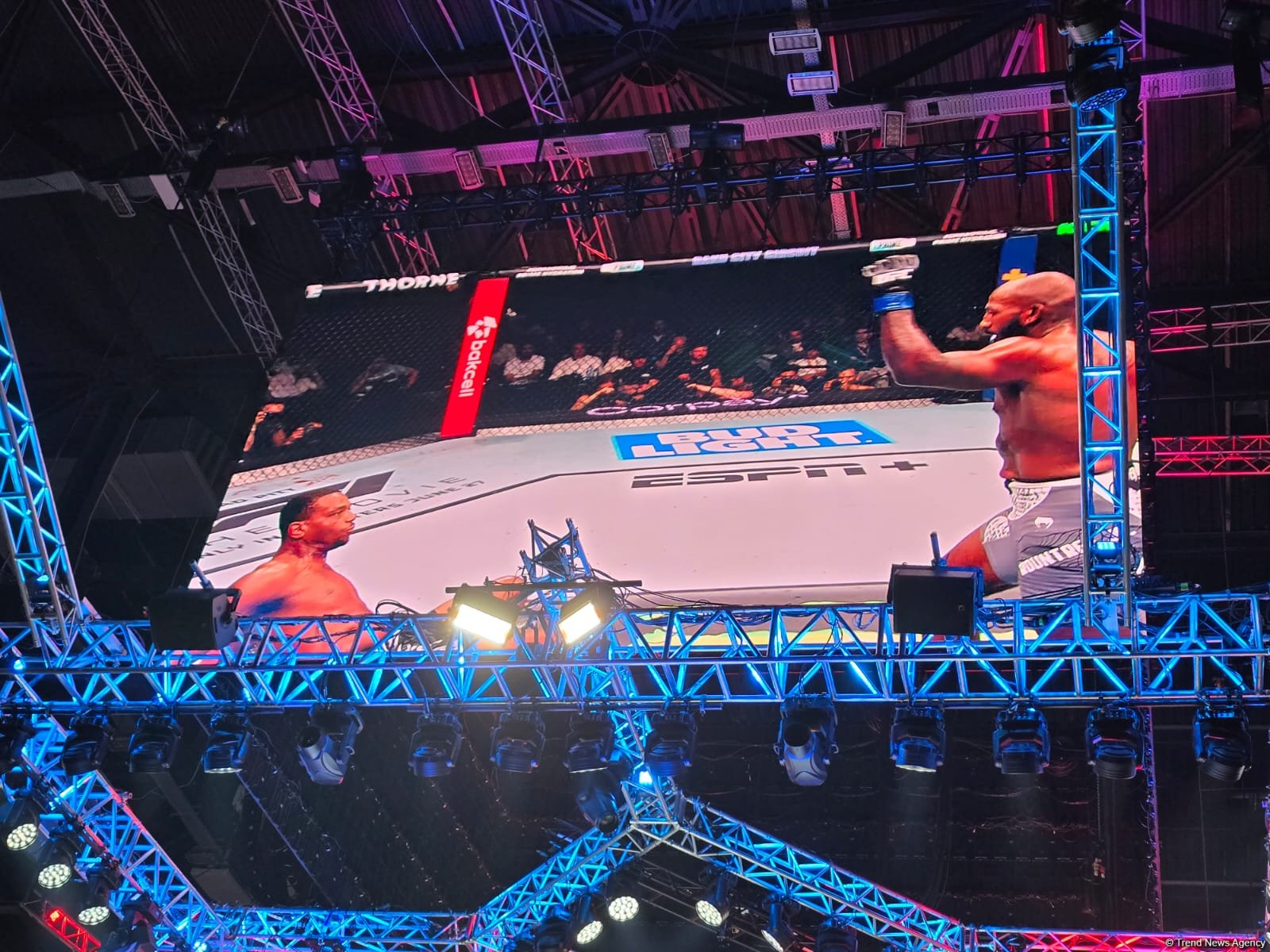 UFC Fight Night: Amerikalı Xəlil Rauntri Junior qalib olub (FOTO)