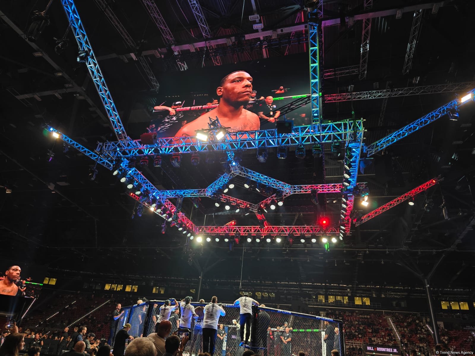 UFC Fight Night: Amerikalı Xəlil Rauntri Junior qalib olub (FOTO)