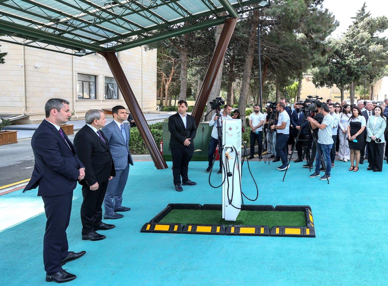 KOBİA-nın ayırdığı qrant hesabına BDU-da “EkoEnerji” məntəqəsi açılıb (FOTO)