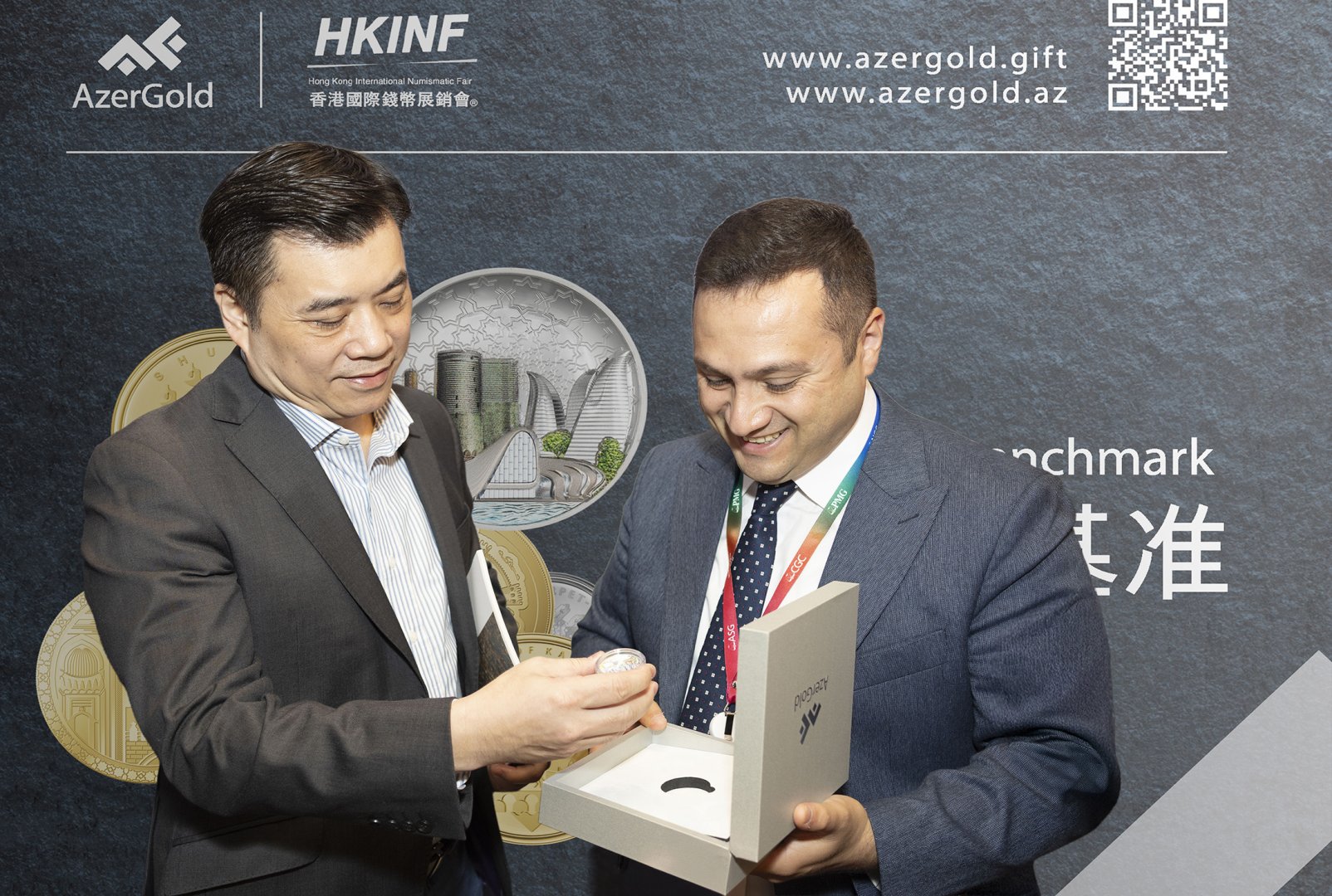 "AzerGold" QSC-nin sikkələri Honkonq Beynəlxalq Numizmatika Sərgisində təqdim olunub (FOTO)