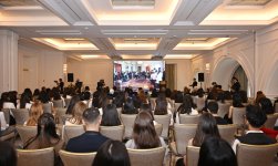 Heydər Əliyev Fondunun vitse-prezidenti Leyla Əliyeva “Gənc qızların təhsilinə dəstək” layihəsi iştirakçılarının məzun günündə iştirak edib (FOTO)